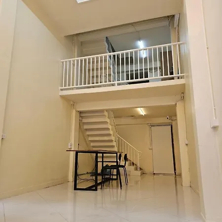 Luca Hostel